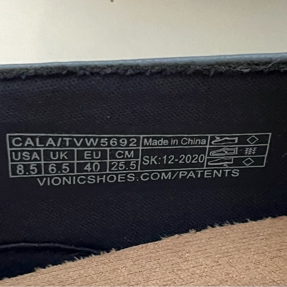 Vionic Magnolia Cala Blue Mary Jane Slip On NWOT 8.5 - Picture 9 of 9